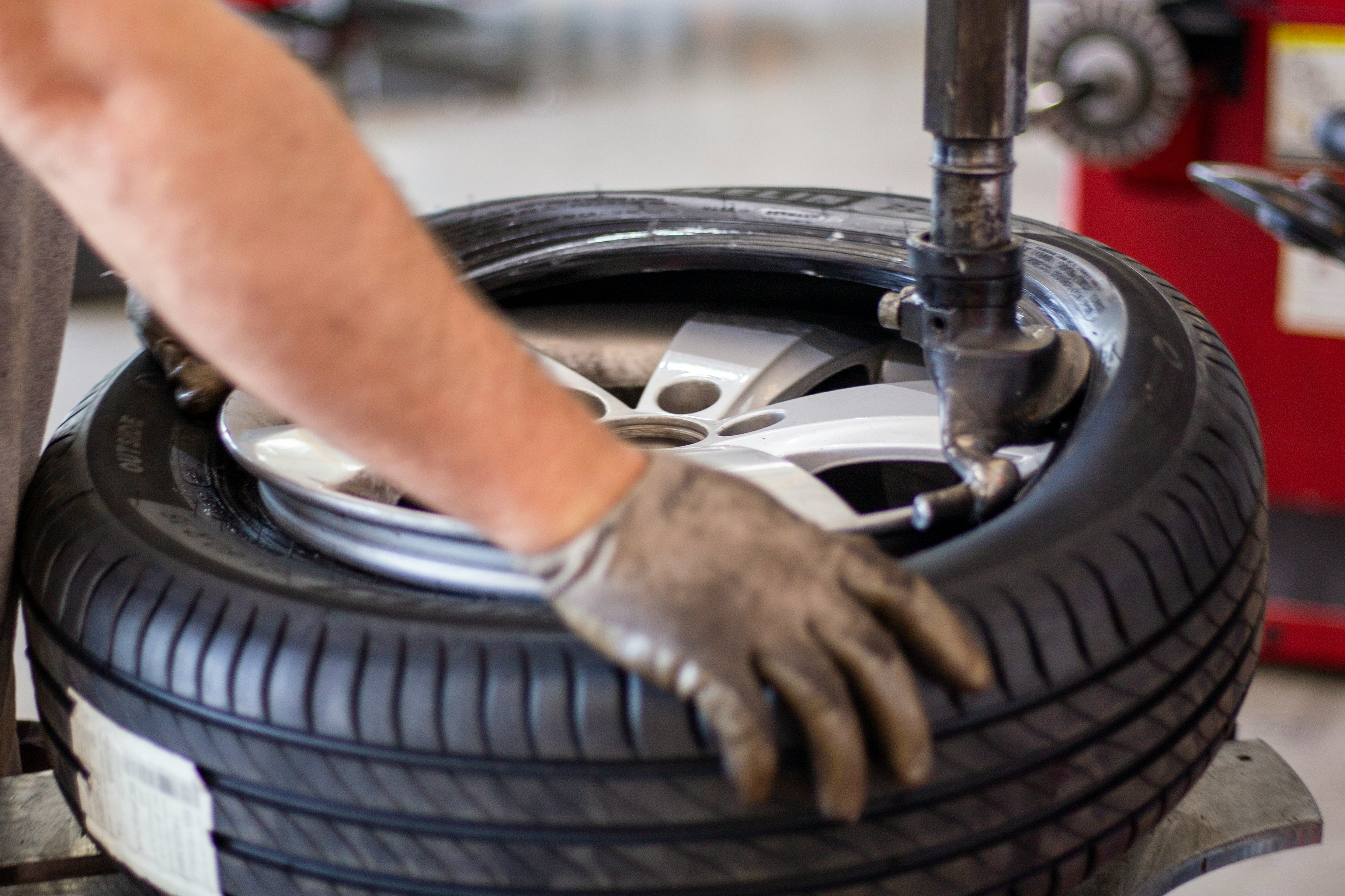 Saje: ključne značilnosti in analiza večpanožnih aplikacij